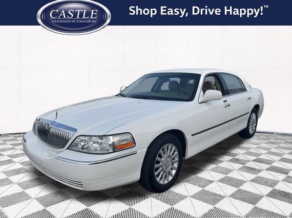 LINCOLN TOWN CAR 2004 1LNHM81W54Y685124 image